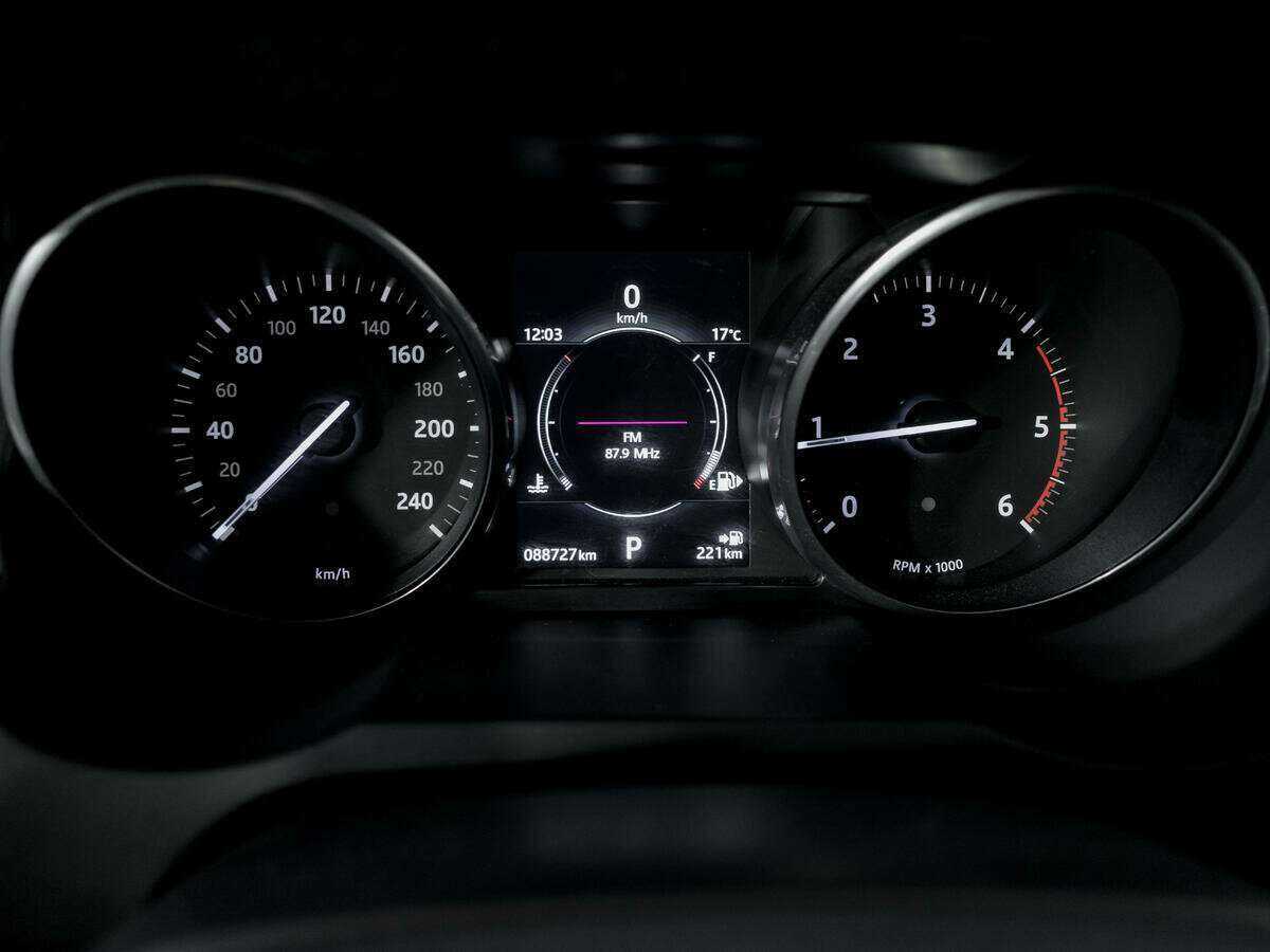 Land Rover Range Rover Evoque 2015 года с пробегом. Фото: #10