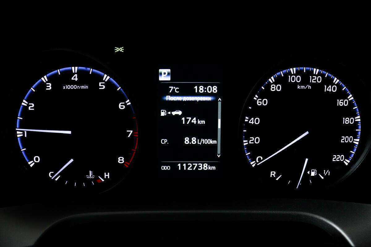 Toyota RAV4 2018 года с пробегом. Фото: #9