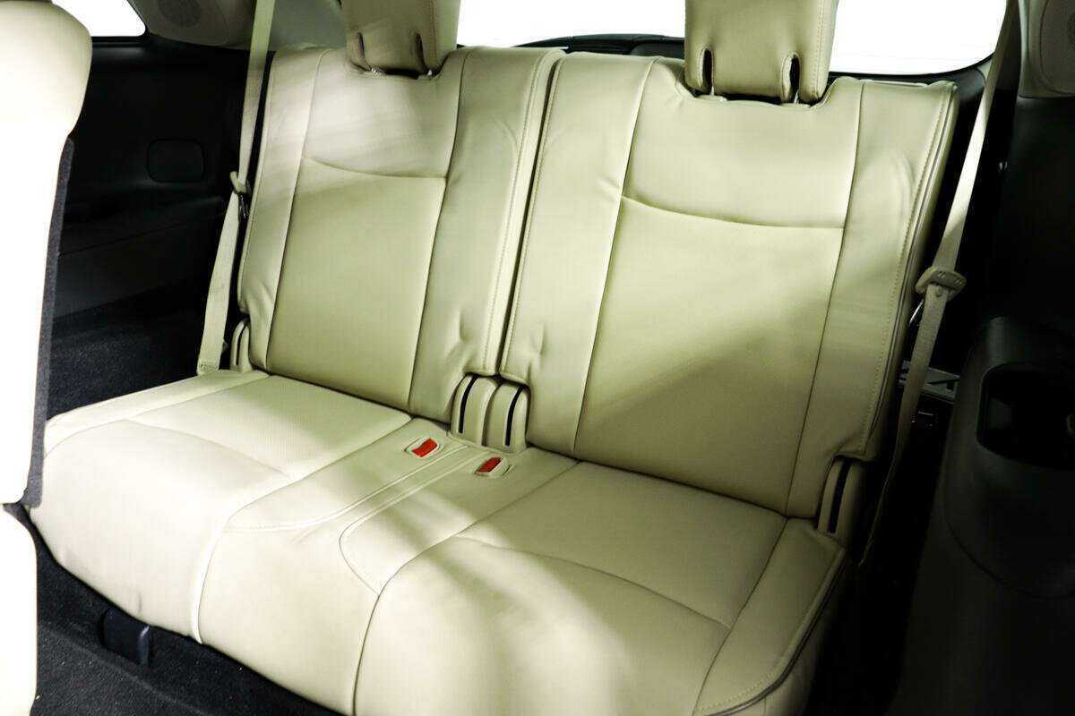 Infiniti QX60 2018 года с пробегом. Фото: #13