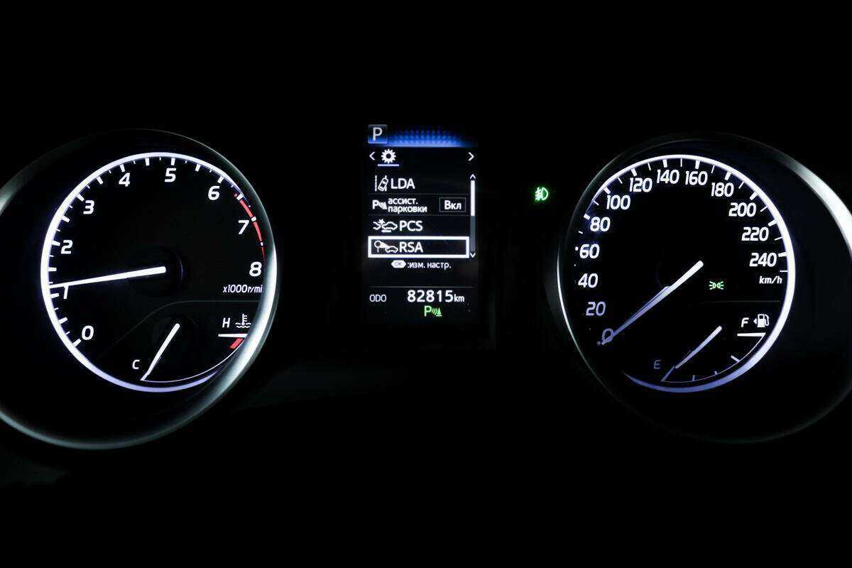 Toyota Camry 2020 года с пробегом. Фото: #9