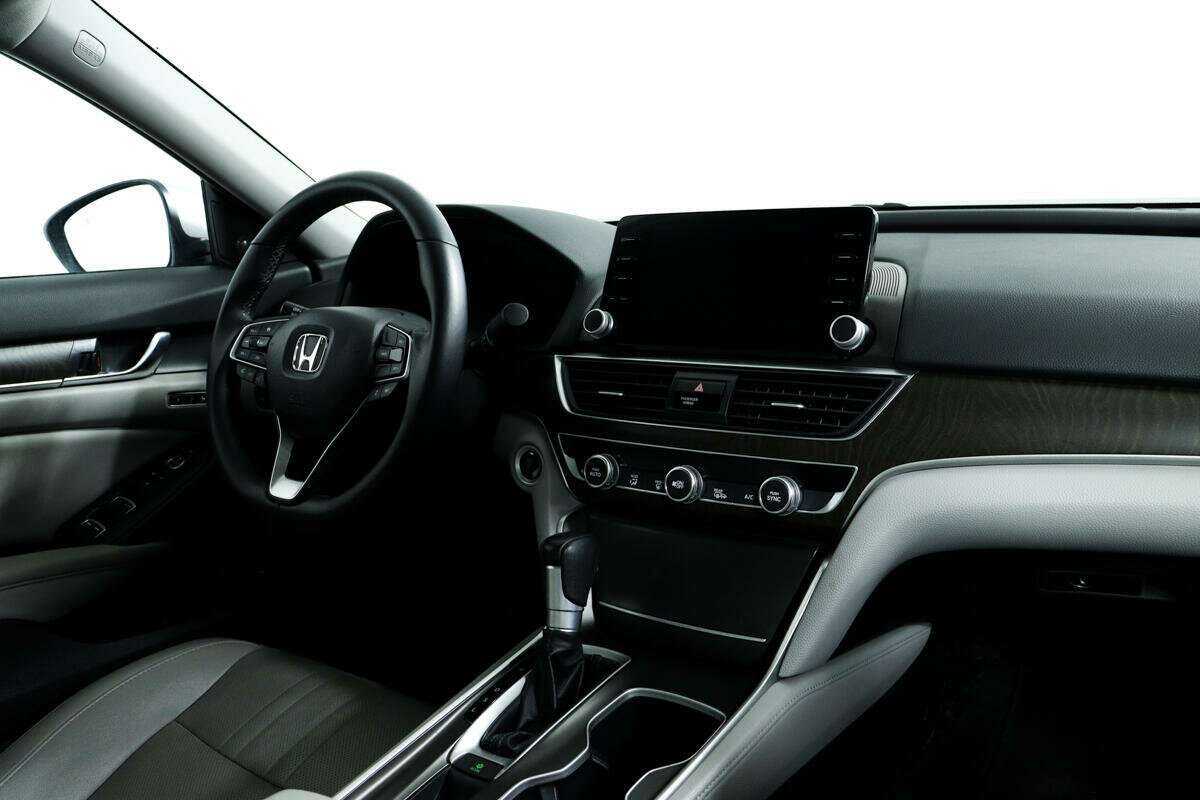 Honda Accord 2018 года с пробегом. Фото: #8