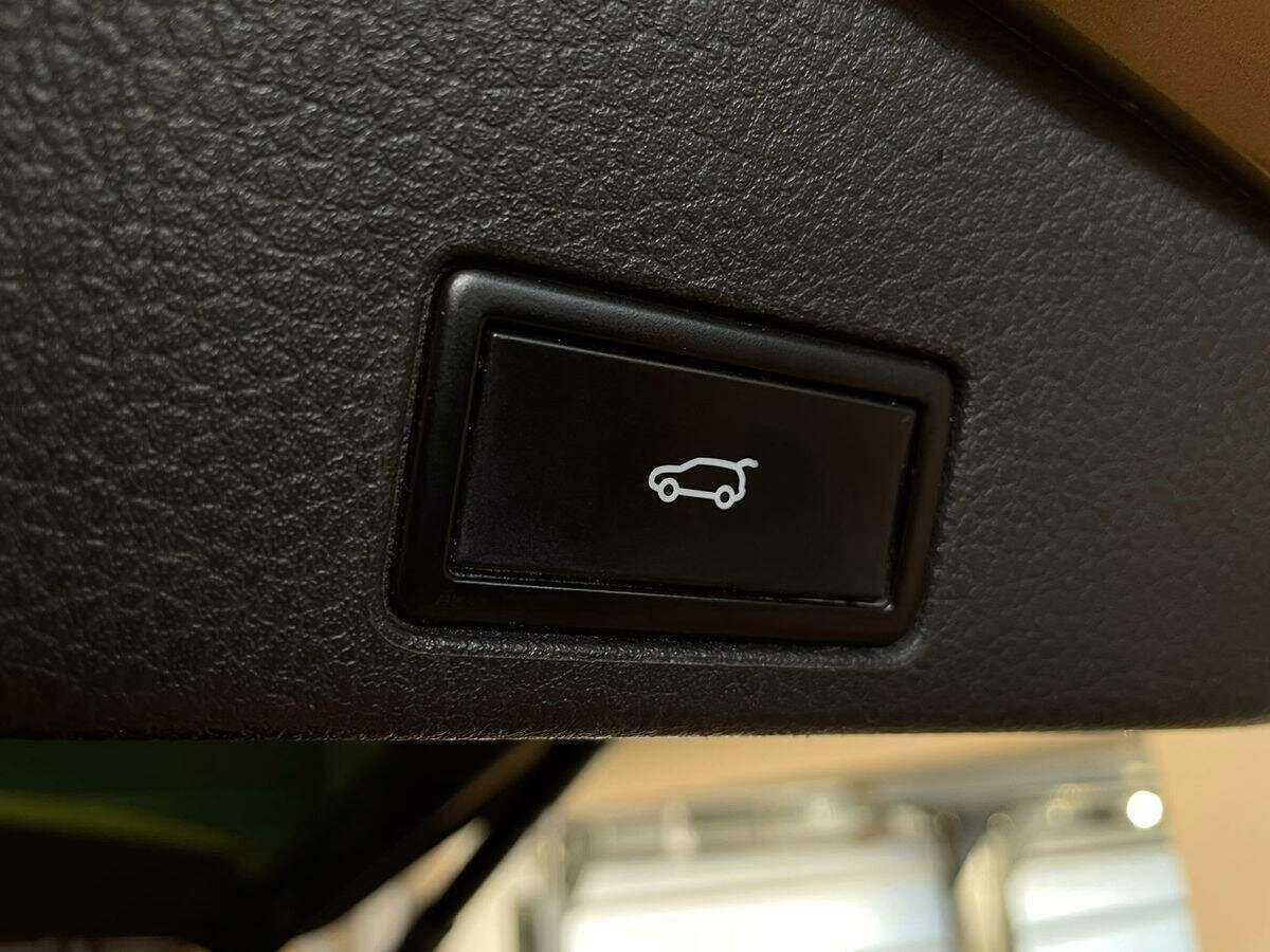 Volkswagen Touareg 2015 года с пробегом. Фото: #9