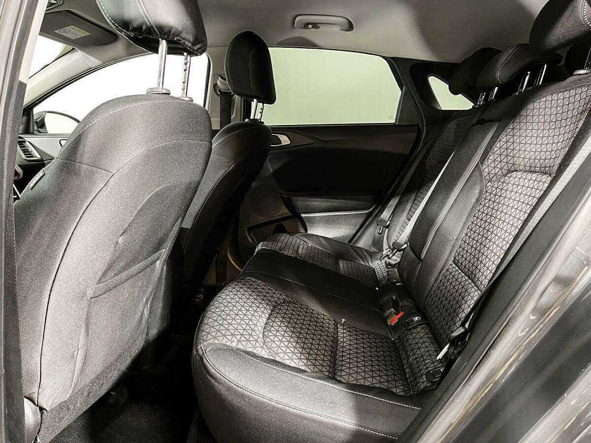 Kia Ceed 2020 года с пробегом. Фото: #7