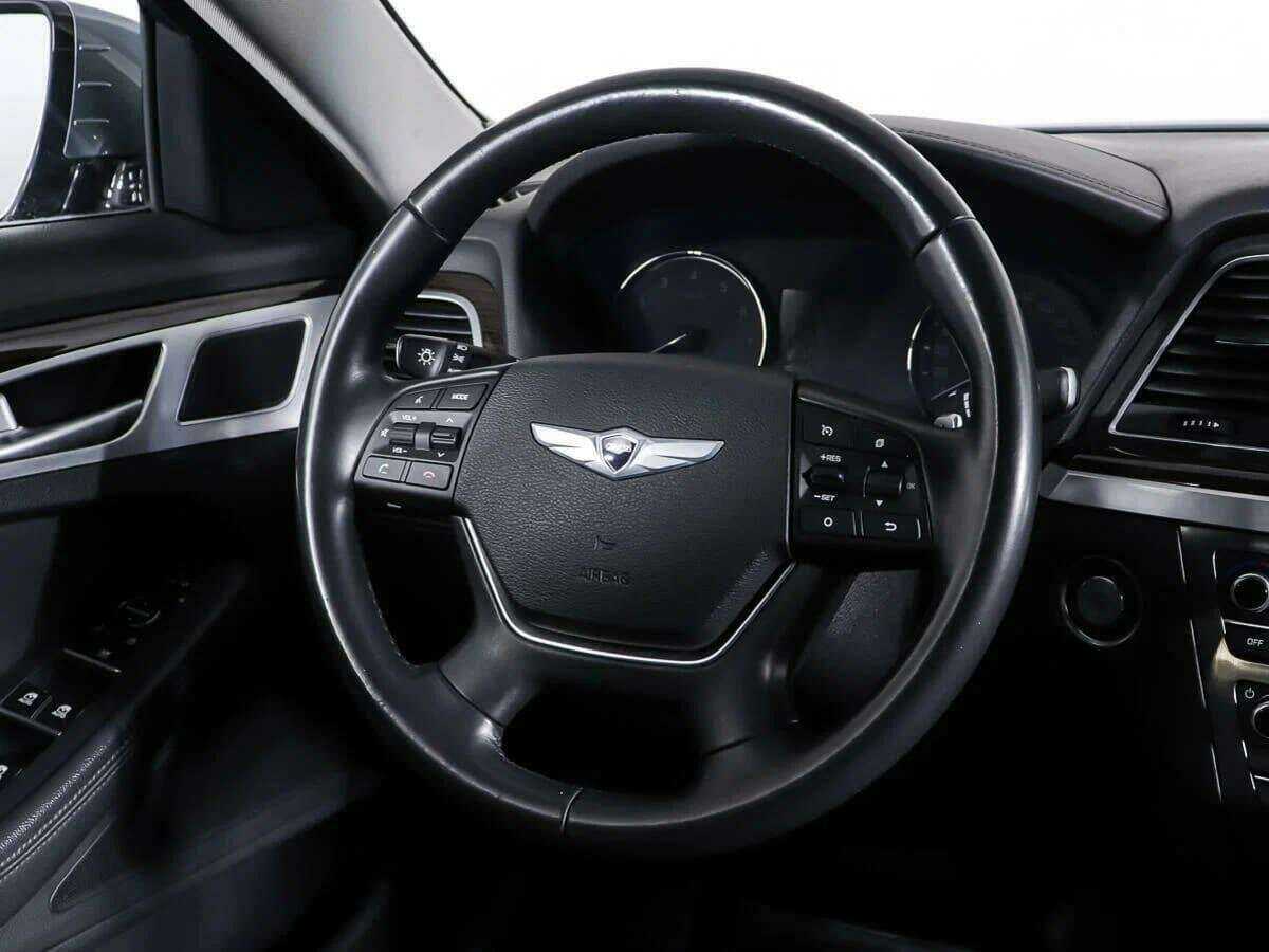 Hyundai Genesis 2014 года с пробегом. Фото: #17