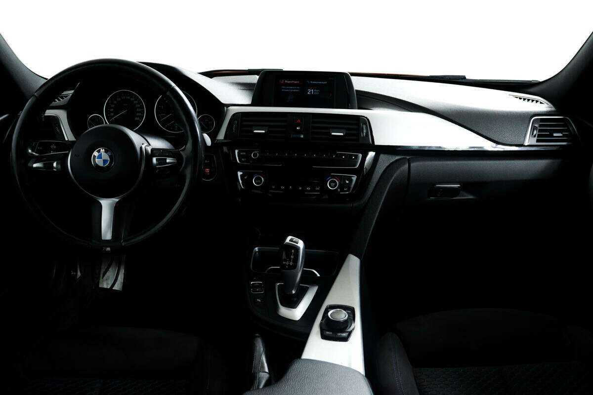 BMW 3 серии 2018 года с пробегом. Фото: #10