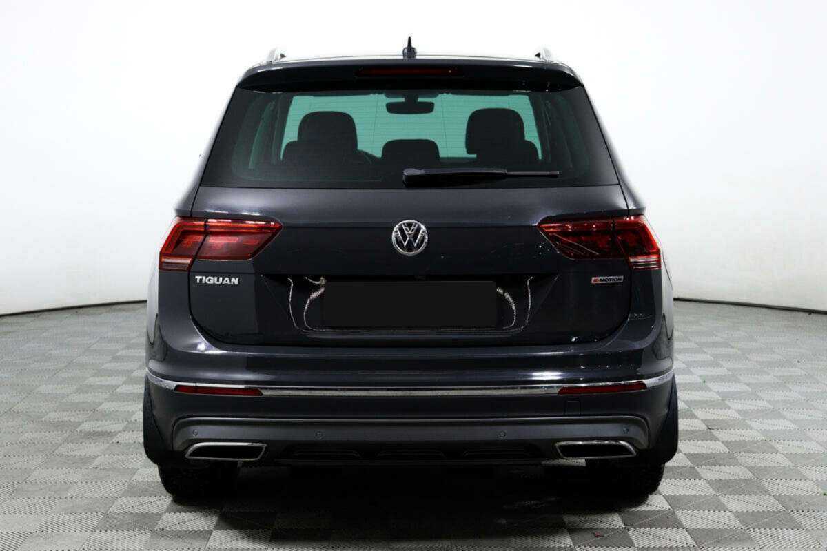 Volkswagen Tiguan 2018 года с пробегом. Фото: #5