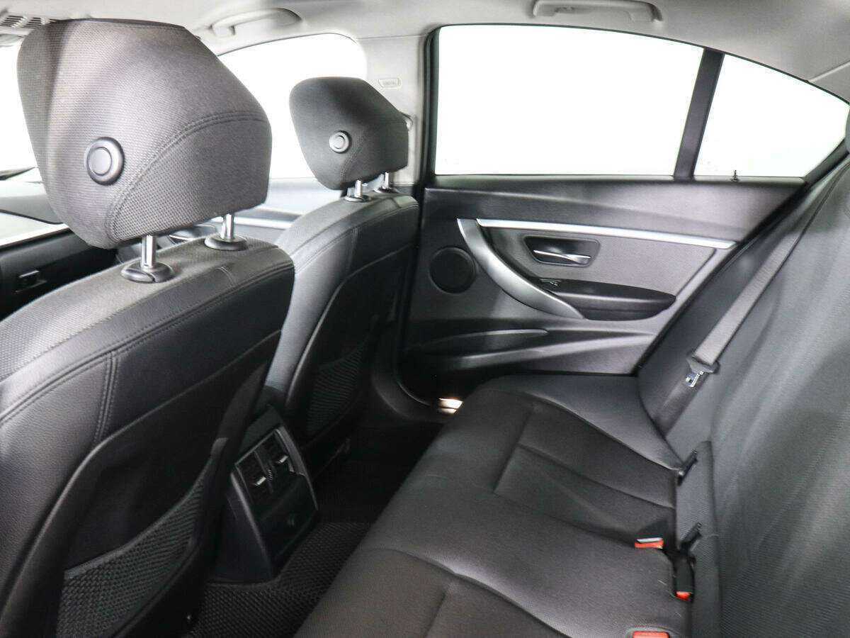 BMW 3 серии 2017 года с пробегом. Фото: #8