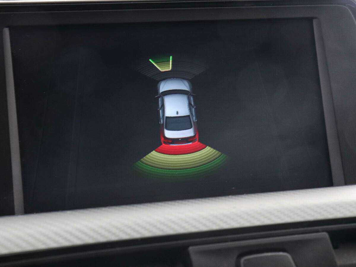 BMW 3 серии 2017 года с пробегом. Фото: #9