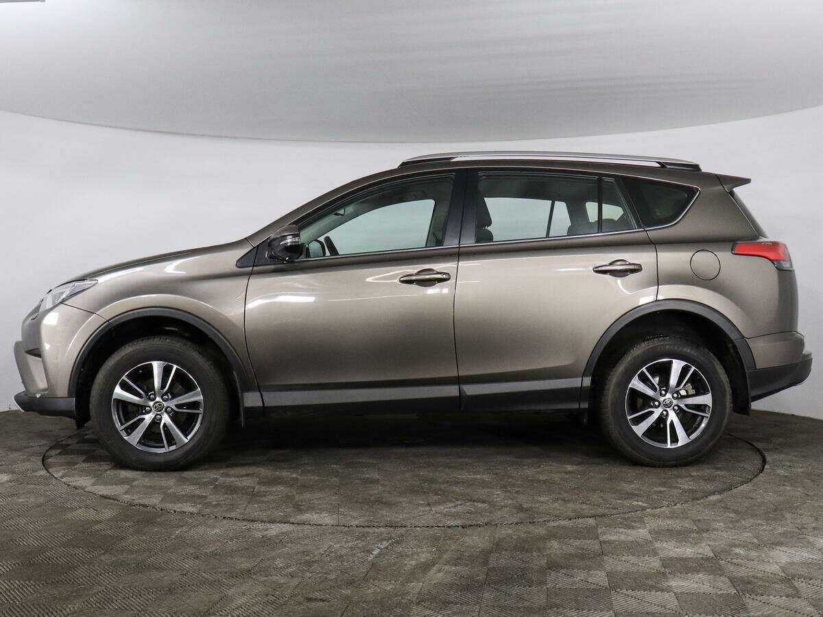 Toyota RAV4 2019 года с пробегом. Фото: #7