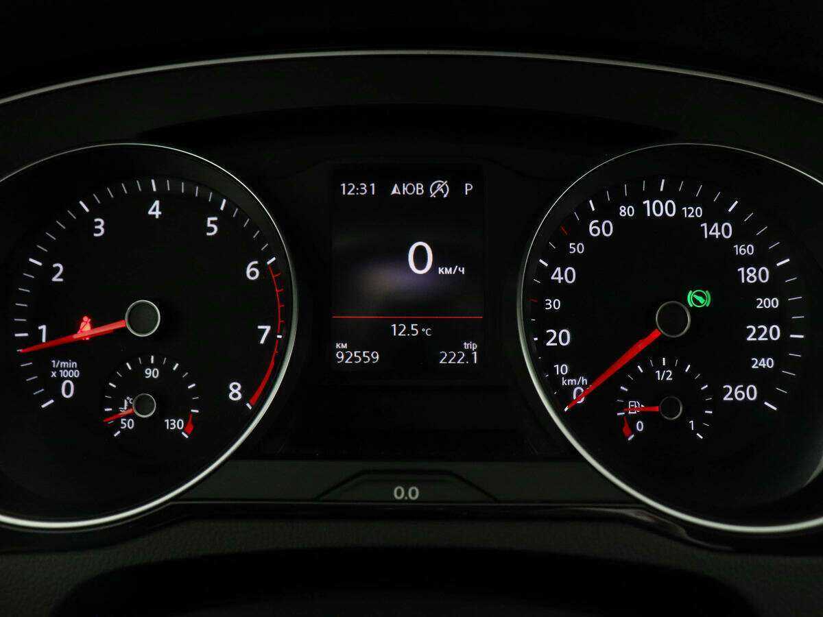Volkswagen Passat 2020 года с пробегом. Фото: #10