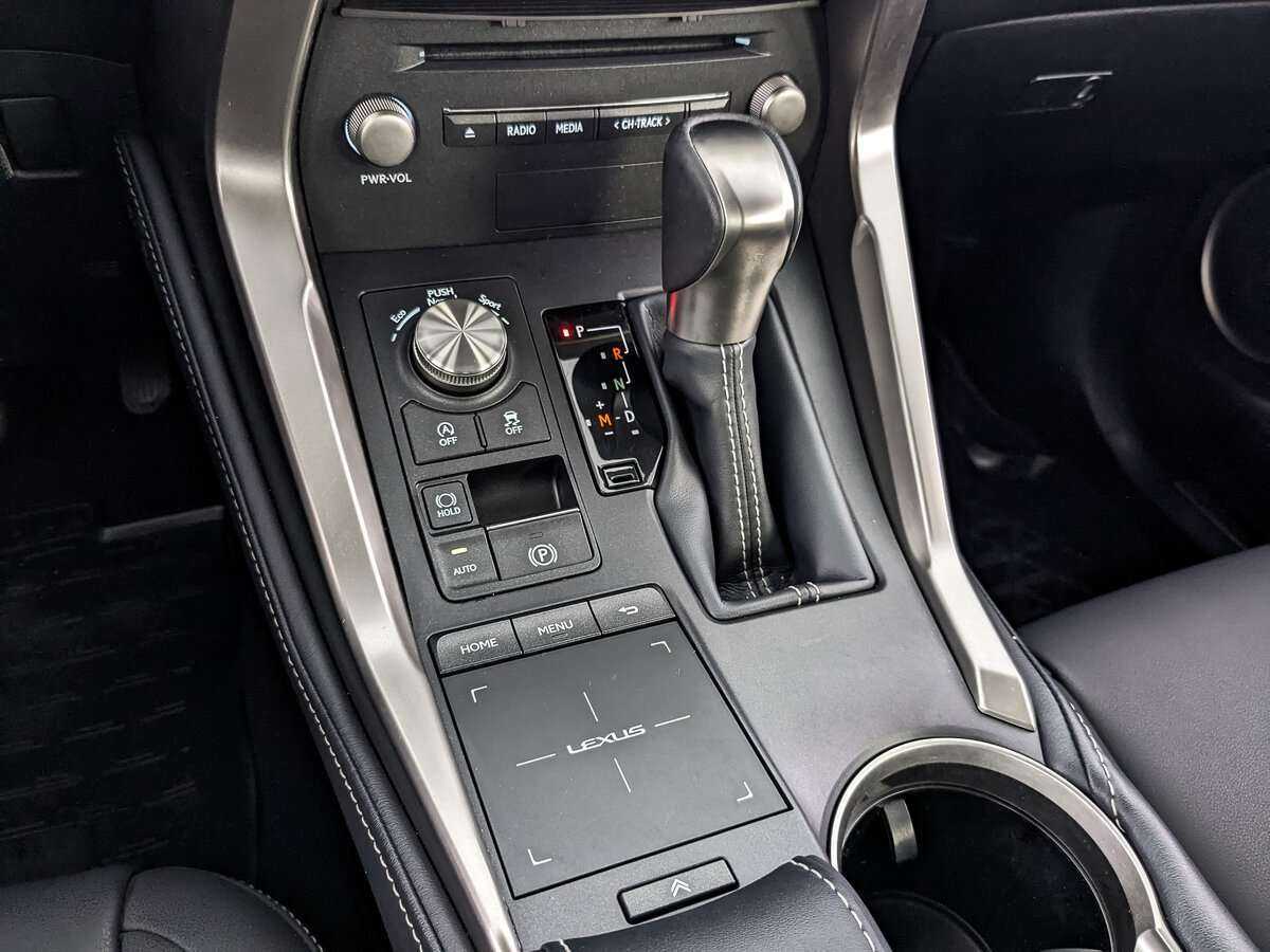 Lexus NX 2019 года с пробегом. Фото: #24