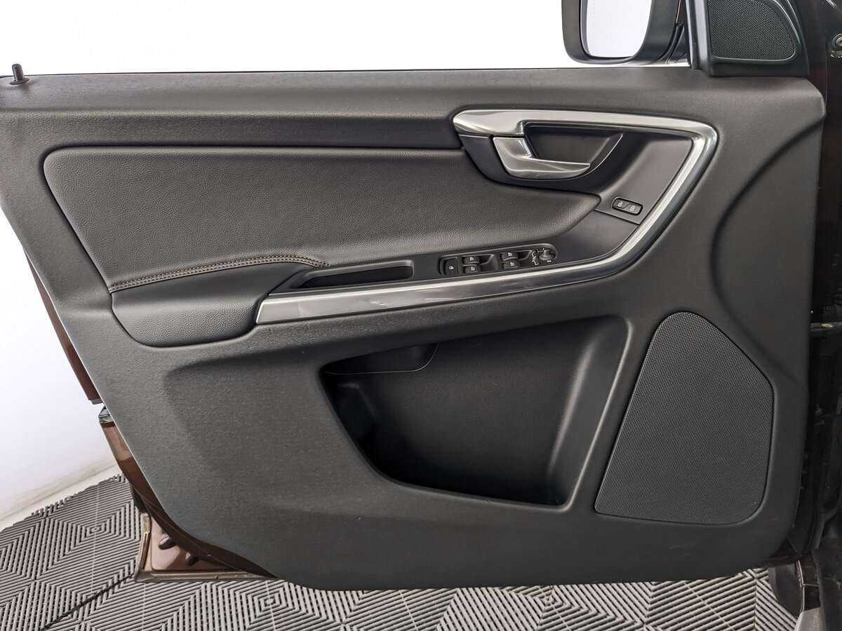 Volvo XC60 2015 года с пробегом. Фото: #14