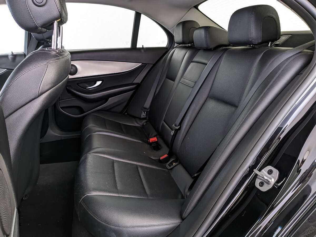 Mercedes-Benz E-Класс 2018 года с пробегом. Фото: #13