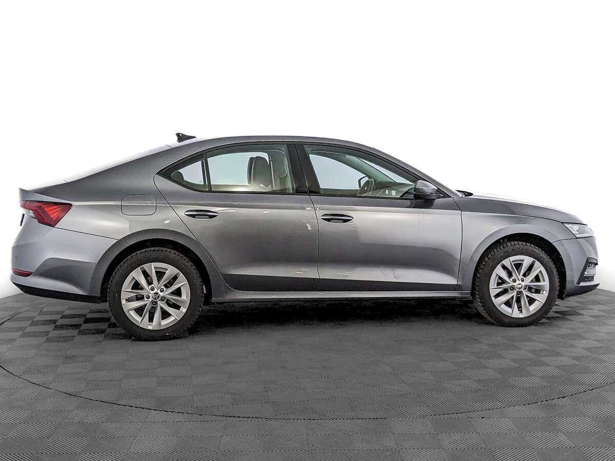 Skoda Octavia 2021 года с пробегом. Фото: #3