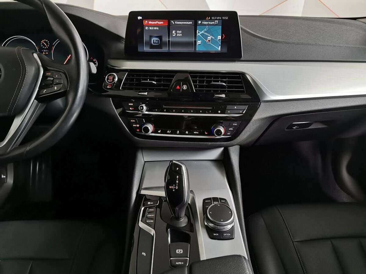 BMW 5 серии 2018 года с пробегом. Фото: #10