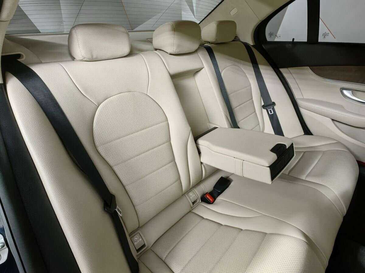 Mercedes-Benz C-Класс 2015 года с пробегом. Фото: #12