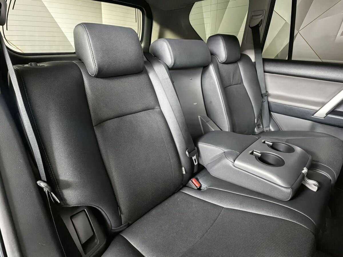 Toyota Land Cruiser Prado 2012 года с пробегом. Фото: #12