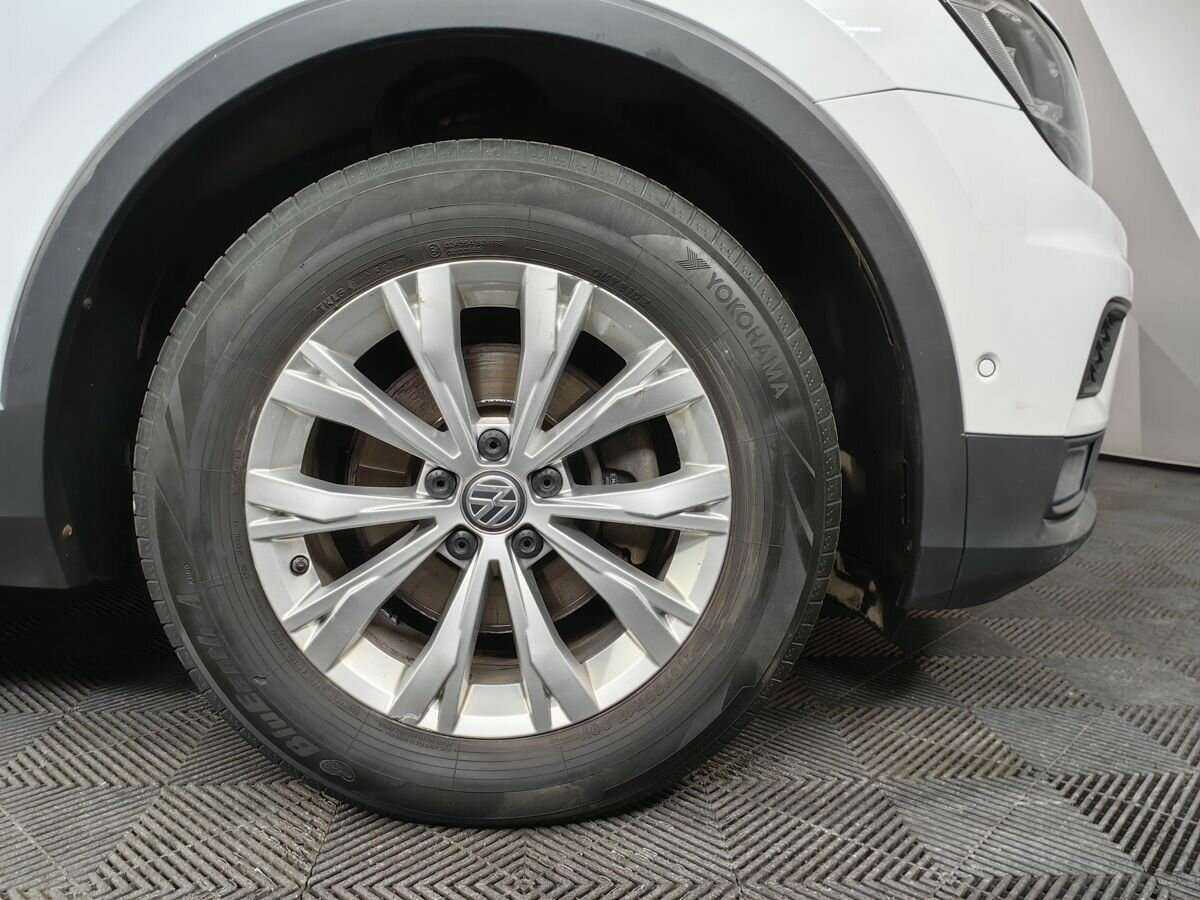 Volkswagen Tiguan 2018 года с пробегом. Фото: #14