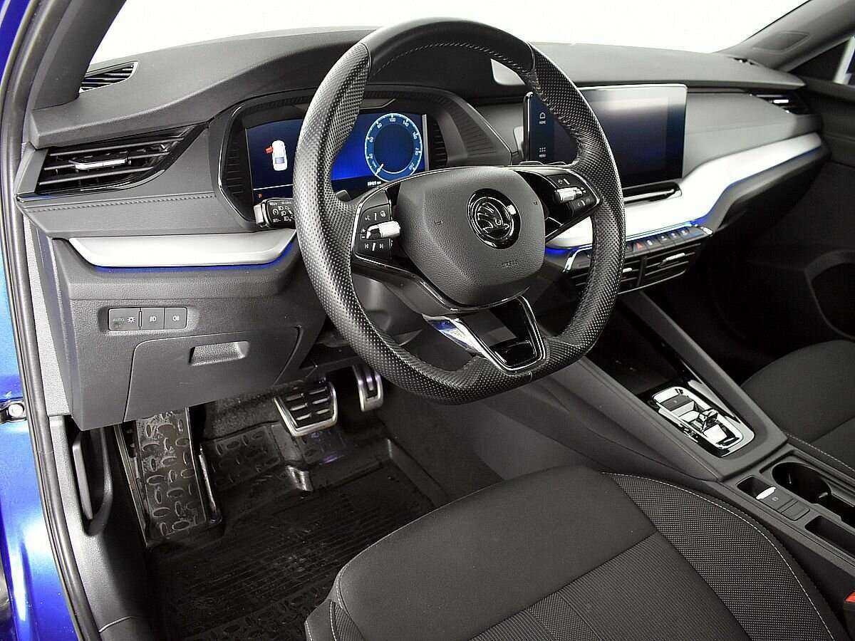 Skoda Octavia 2021 года с пробегом. Фото: #6