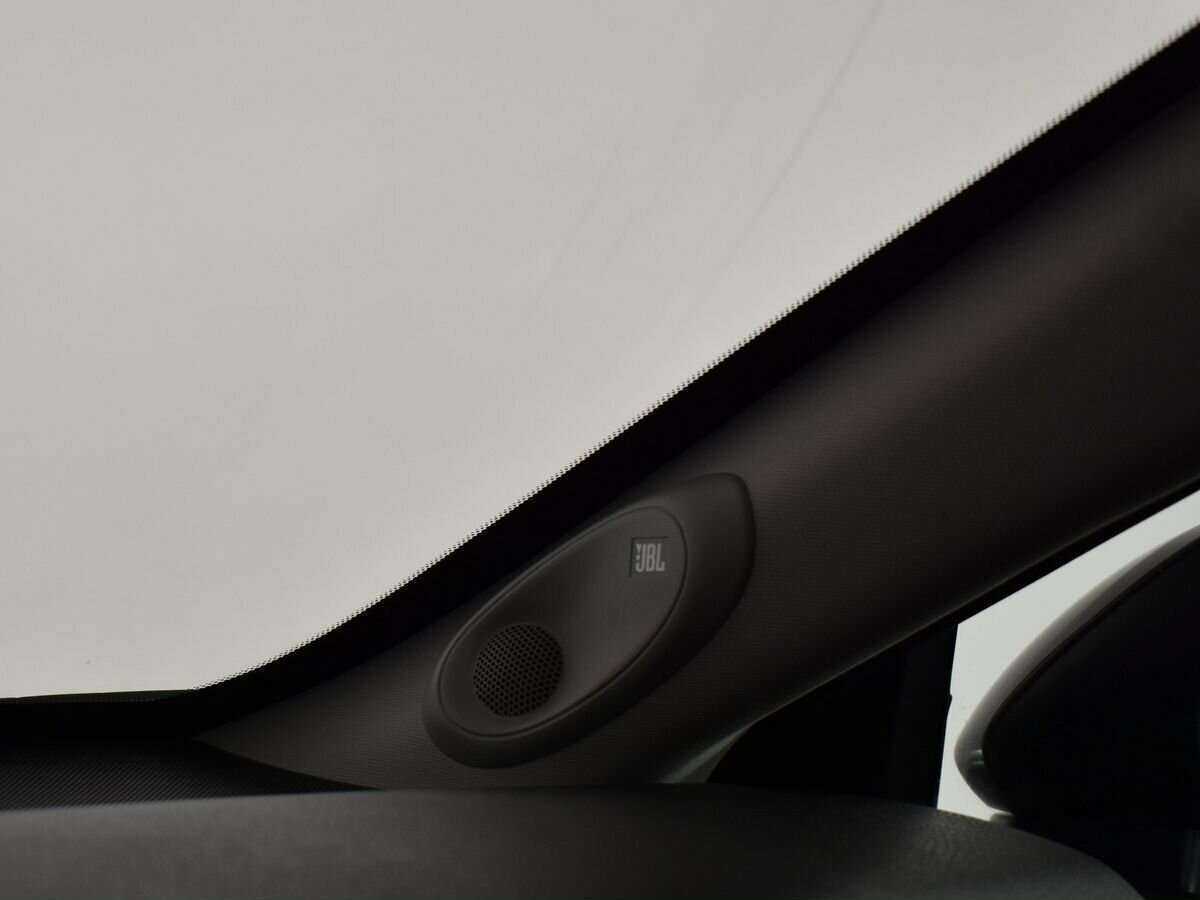 Toyota Camry 2020 года с пробегом. Фото: #14