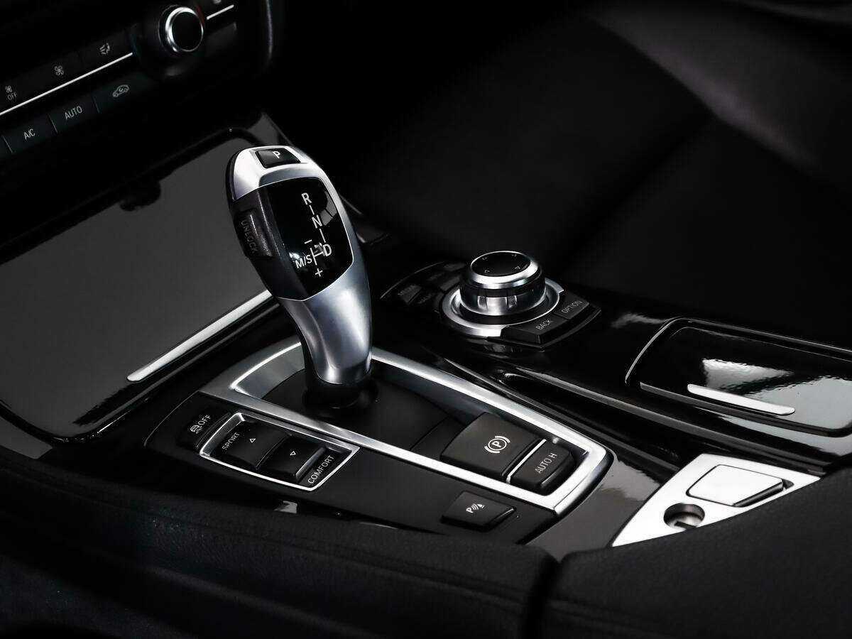 BMW 5 серии 2015 года с пробегом. Фото: #8