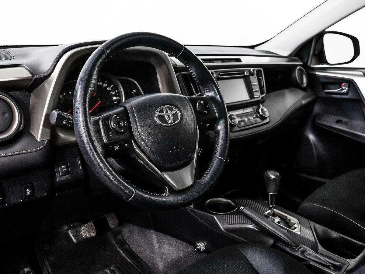 Toyota RAV4 2013 года с пробегом. Фото: #8