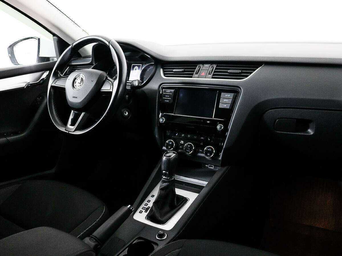 Skoda Octavia 2020 года с пробегом. Фото: #8