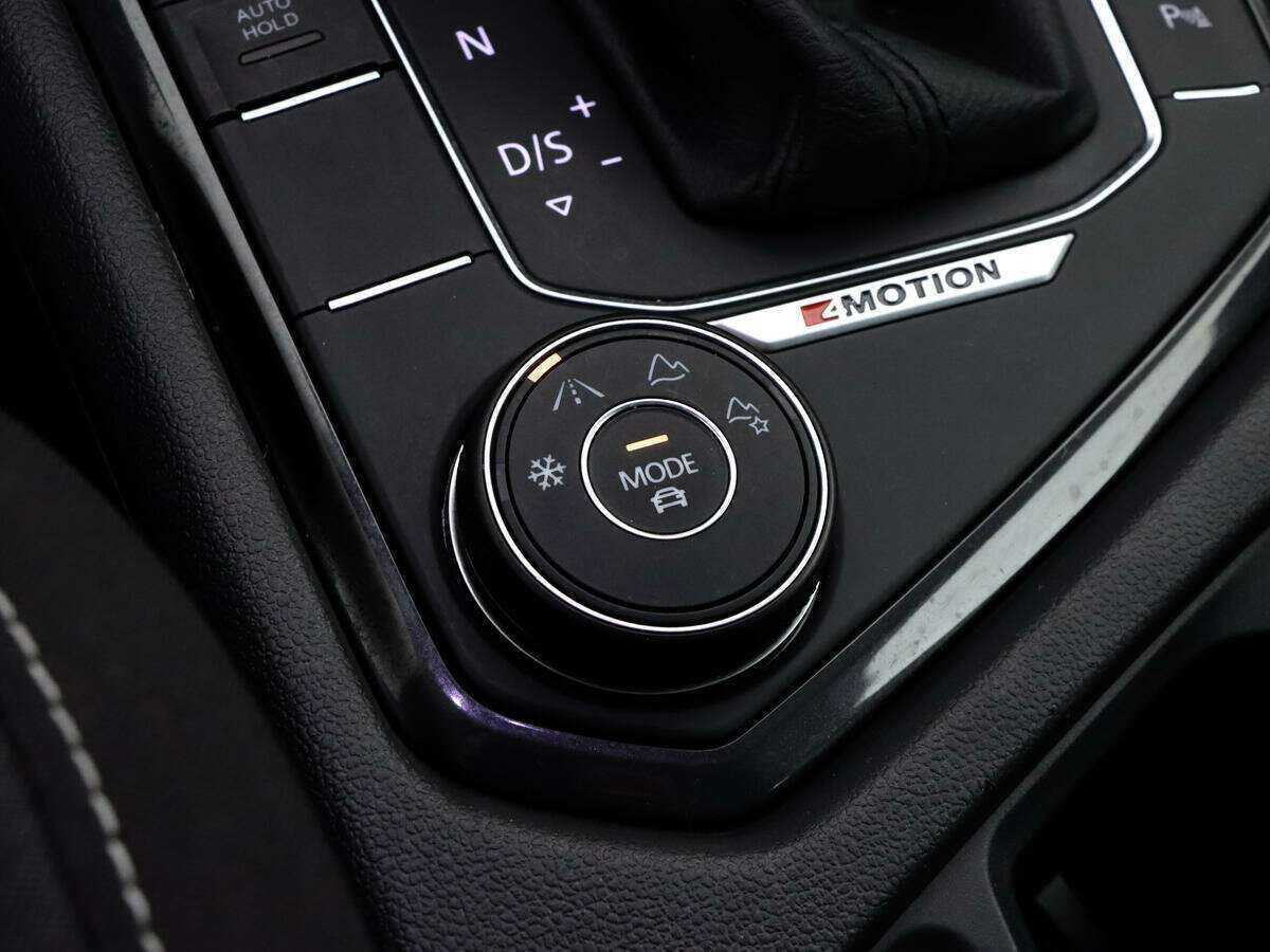 Volkswagen Tiguan 2018 года с пробегом. Фото: #15
