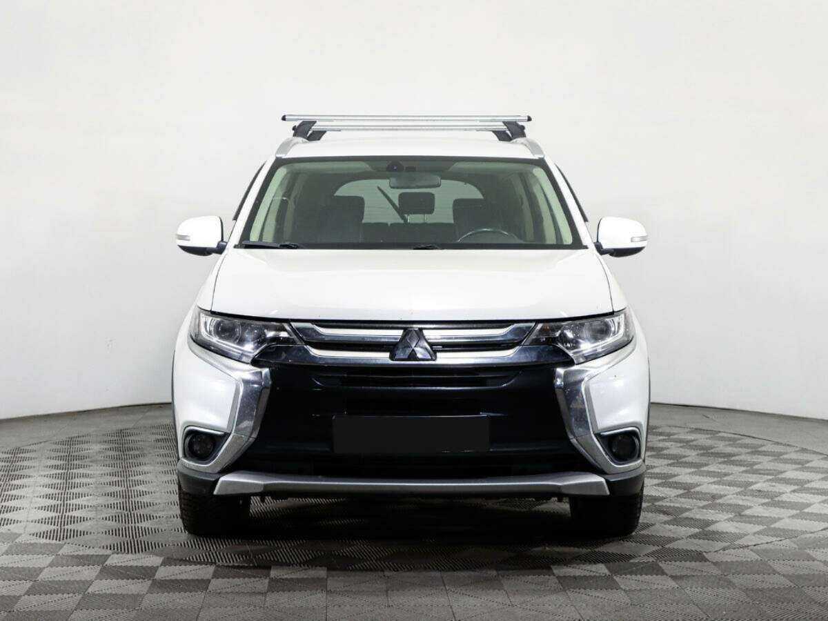 Mitsubishi Outlander 2018 года с пробегом. Фото: #1