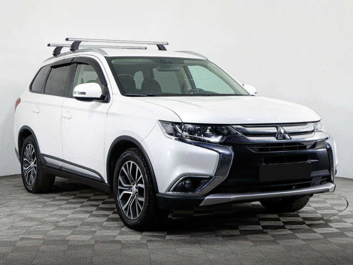 Mitsubishi Outlander 2018 года с пробегом. Фото: #2