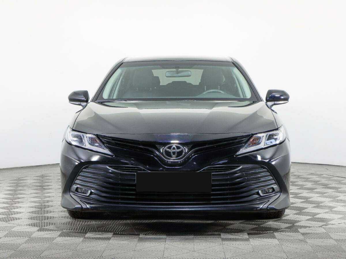 Toyota Camry 2019 года с пробегом. Фото: #1