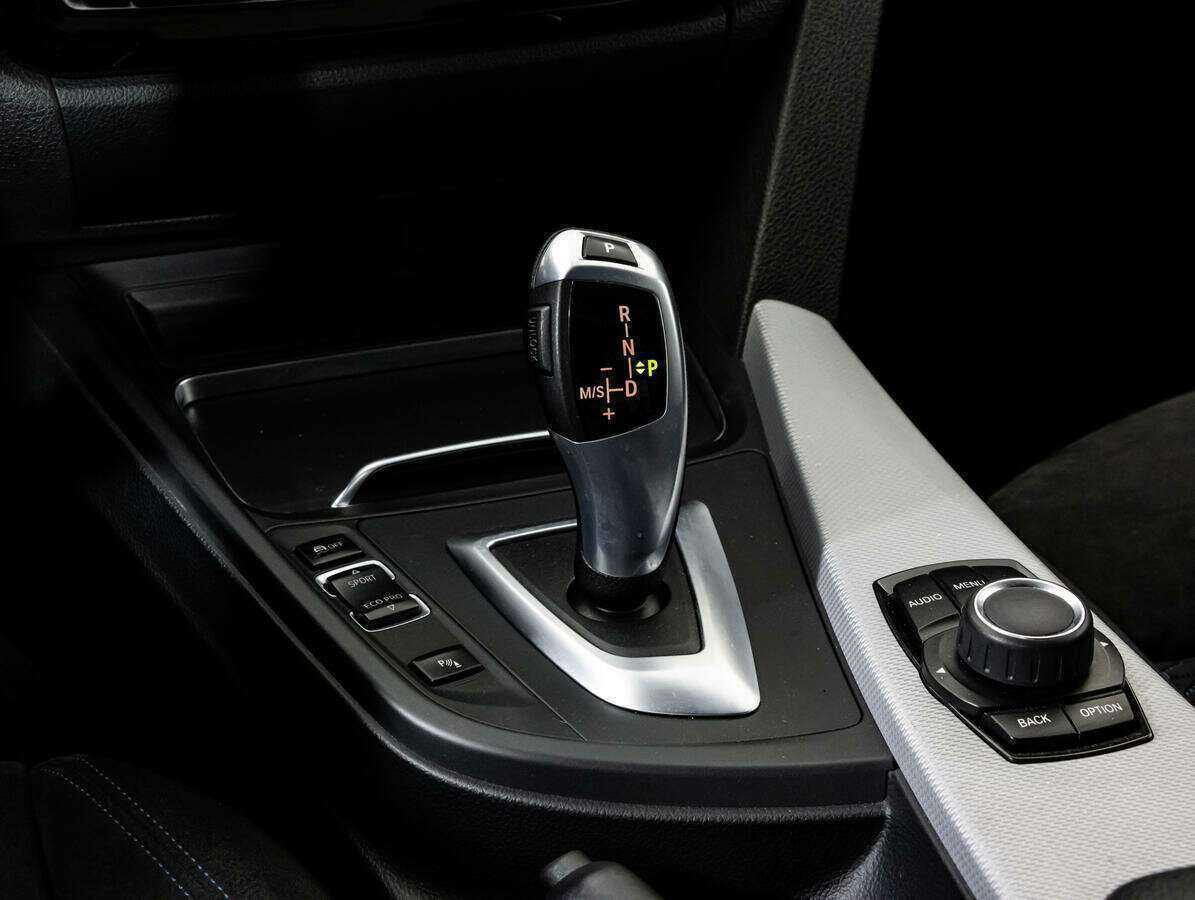 BMW 3 серии 2017 года с пробегом. Фото: #13