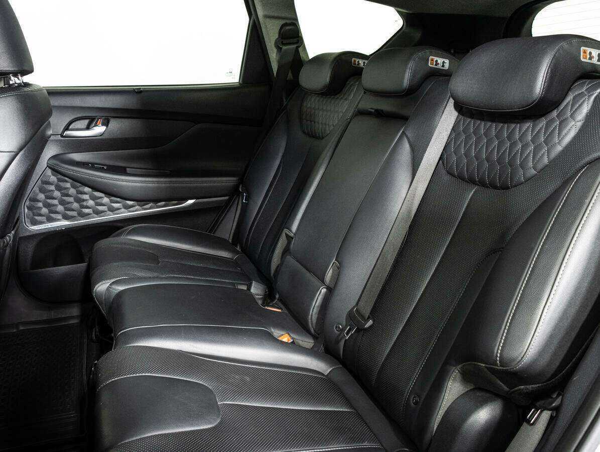 Hyundai Santa Fe 2019 года с пробегом. Фото: #7