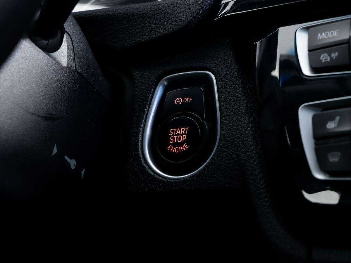 BMW 3 серии 2018 года с пробегом. Фото: #12