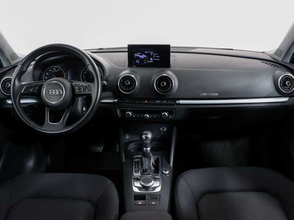 Audi A3 2019 года с пробегом. Фото: #7