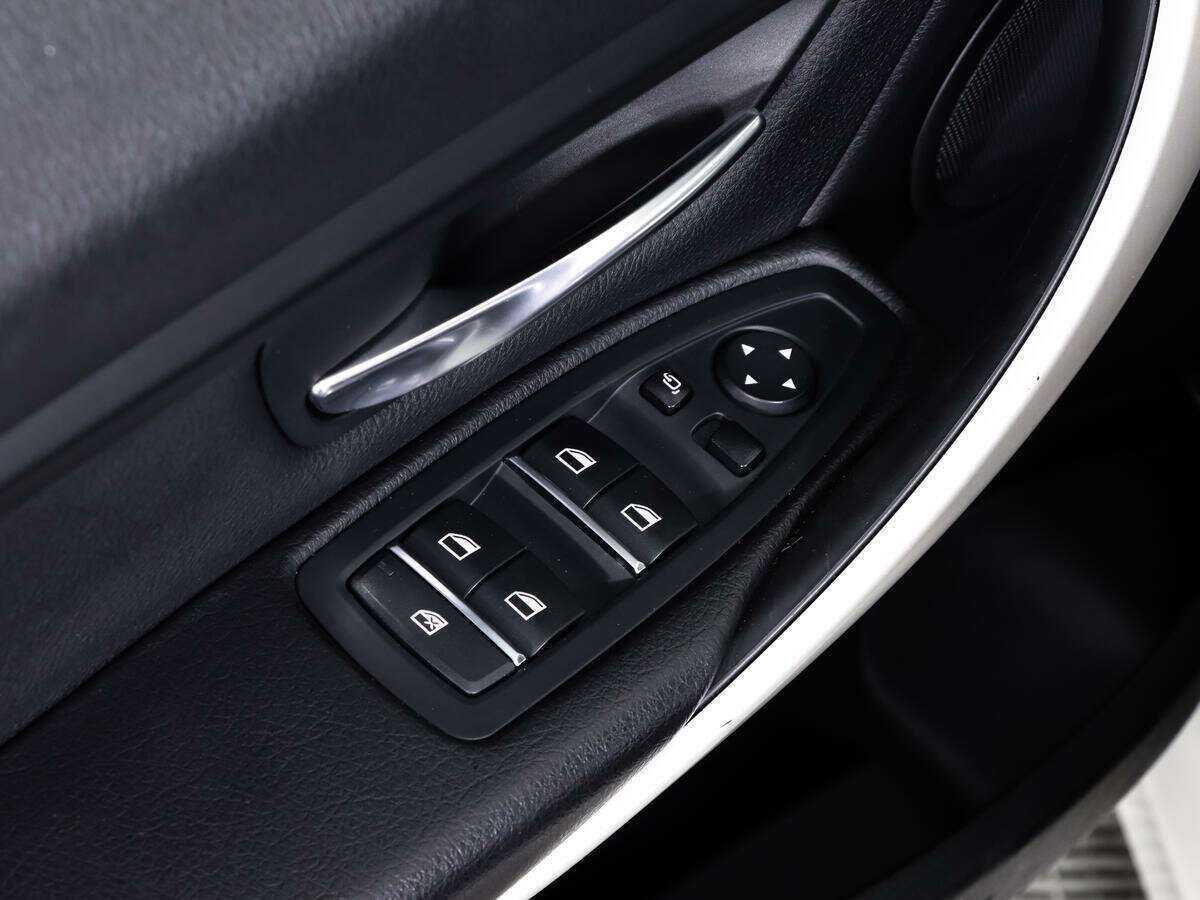 BMW 3 серии 2015 года с пробегом. Фото: #19