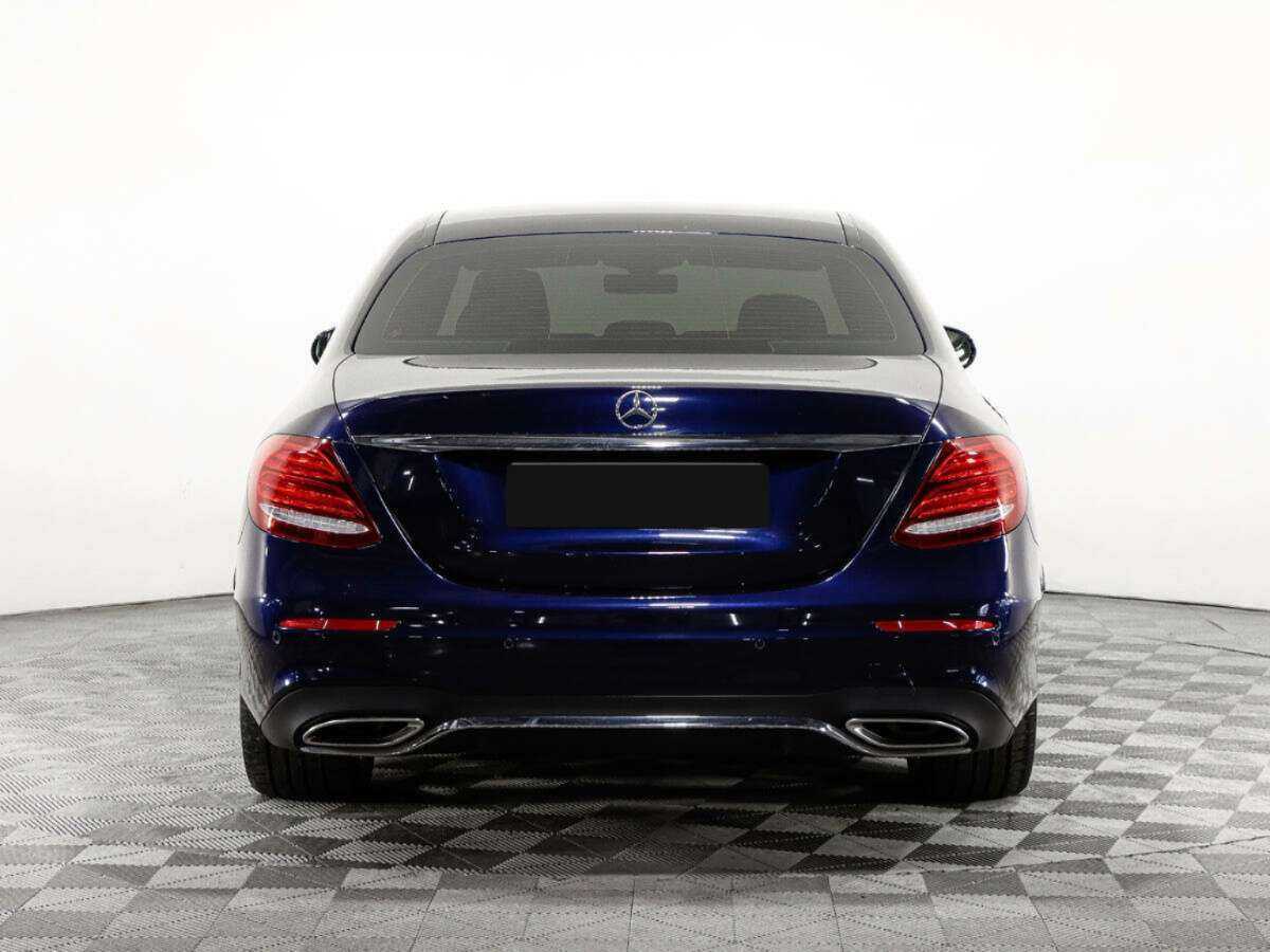 Mercedes-Benz E-Класс 2018 года с пробегом. Фото: #4