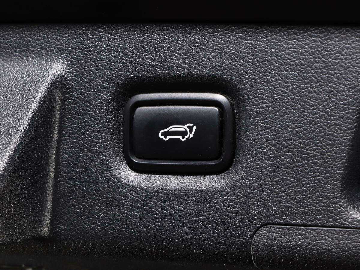 Hyundai Santa Fe 2018 года с пробегом. Фото: #24