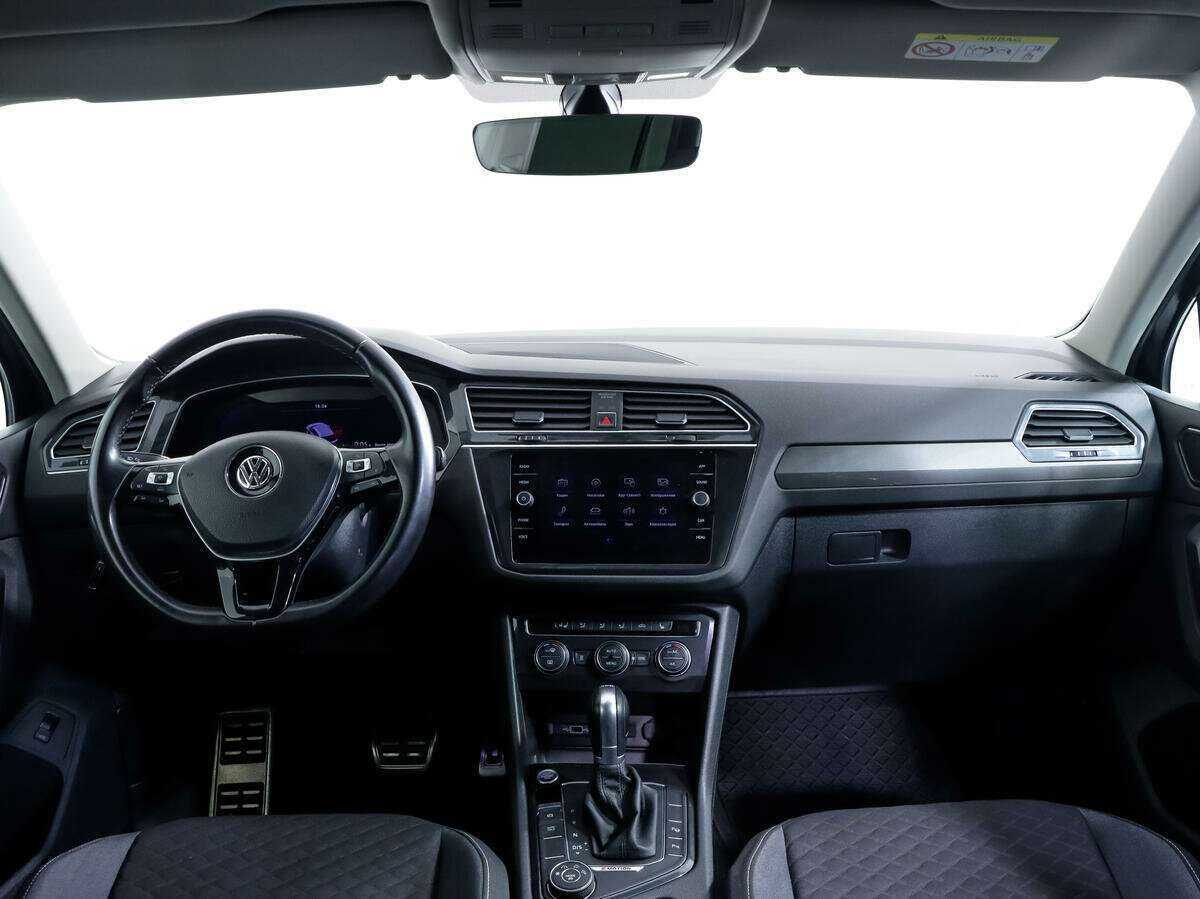 Volkswagen Tiguan 2018 года с пробегом. Фото: #9