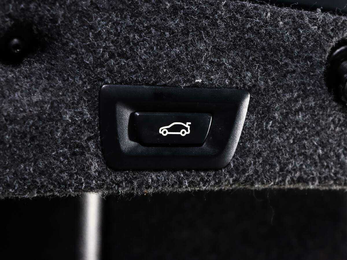 BMW 5 серии 2012 года с пробегом. Фото: #24