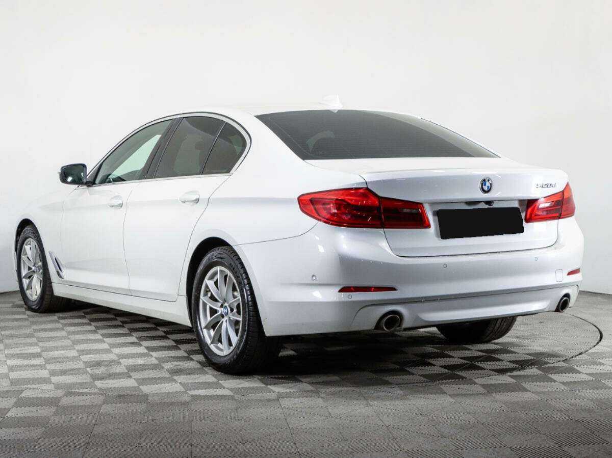 BMW 5 серии 2019 года с пробегом. Фото: #5