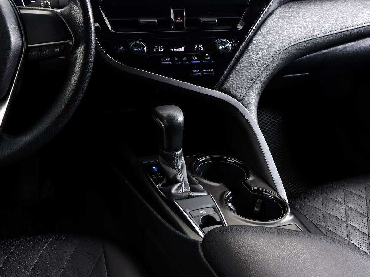 Toyota Camry 2021 года с пробегом. Фото: #12