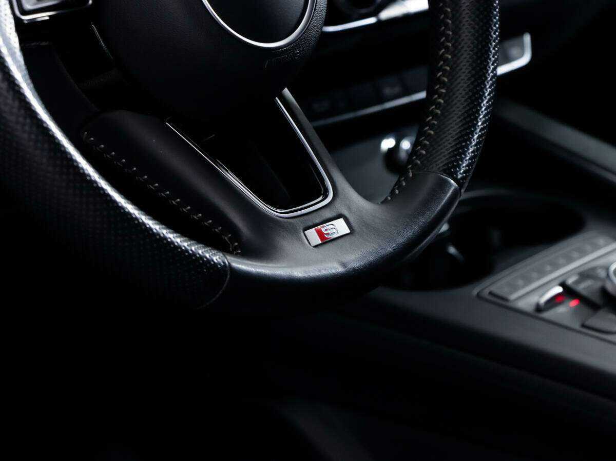 Audi A4 2019 года с пробегом. Фото: #16