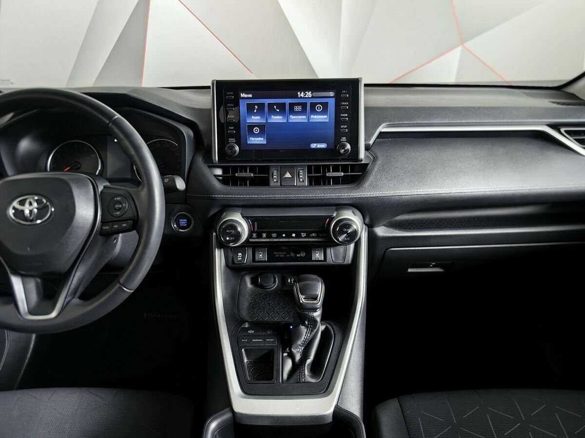 Toyota RAV4 2020 года с пробегом. Фото: #10