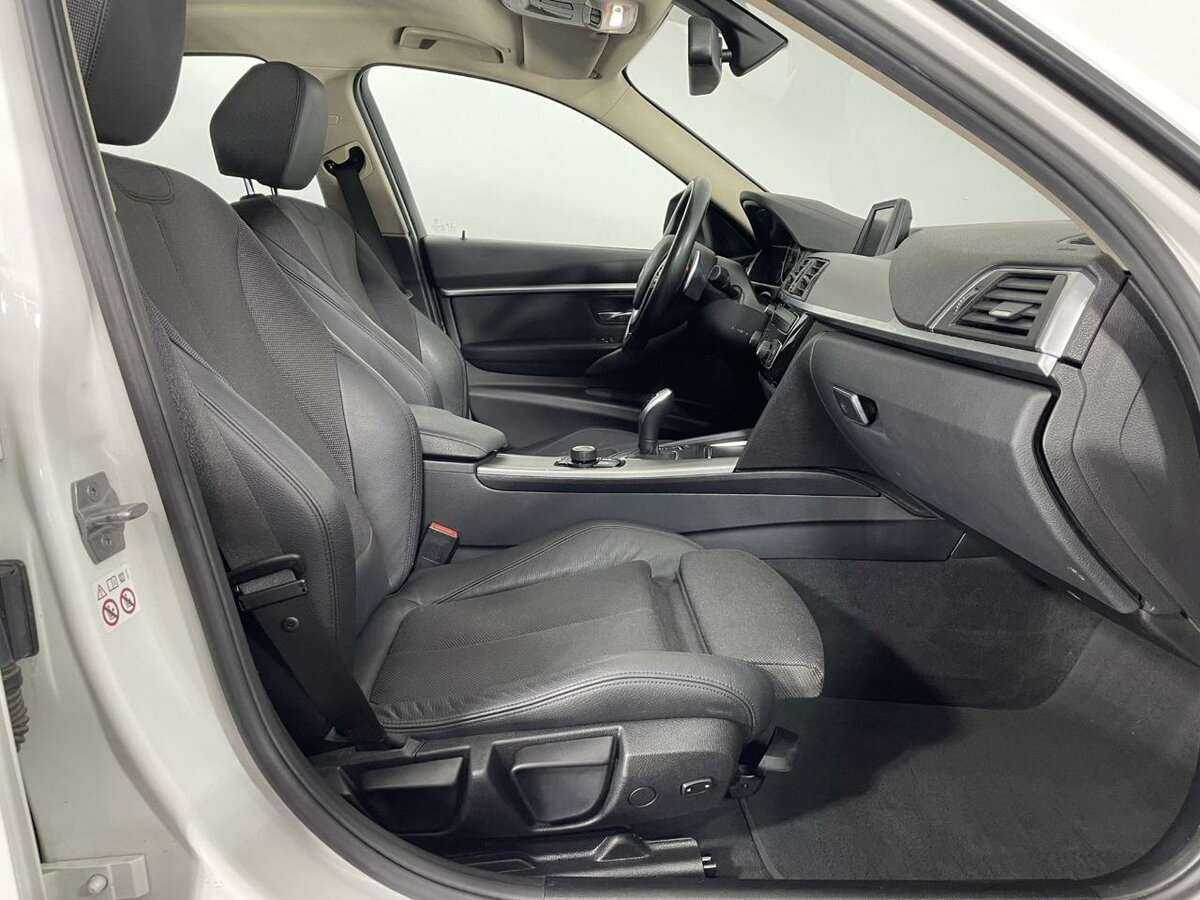 BMW 3 серии 2018 года с пробегом. Фото: #13