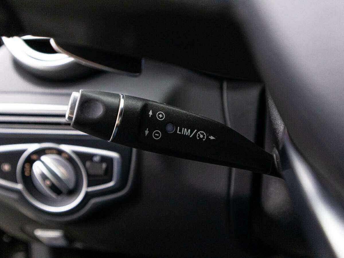 Mercedes-Benz C-Класс 2018 года с пробегом. Фото: #19