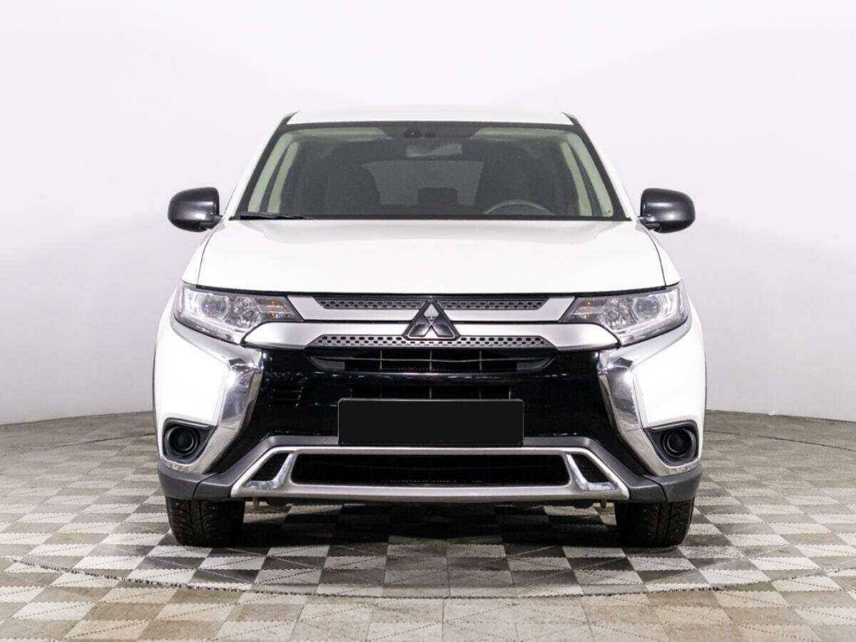 Mitsubishi Outlander 2019 года с пробегом. Фото: #1