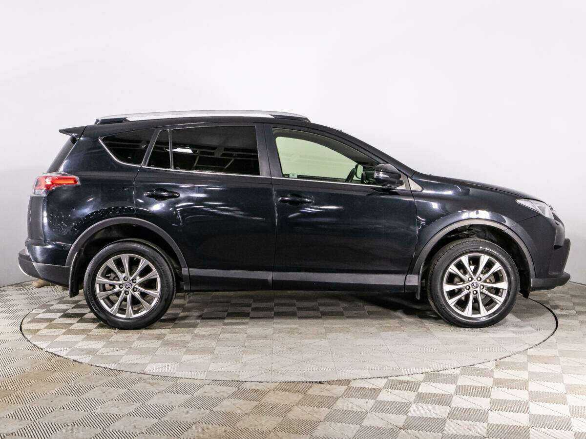 Toyota RAV4 2016 года с пробегом. Фото: #3
