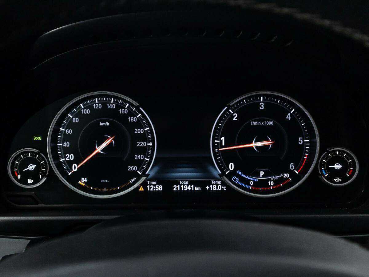 BMW 5 серии 2014 года с пробегом. Фото: #11