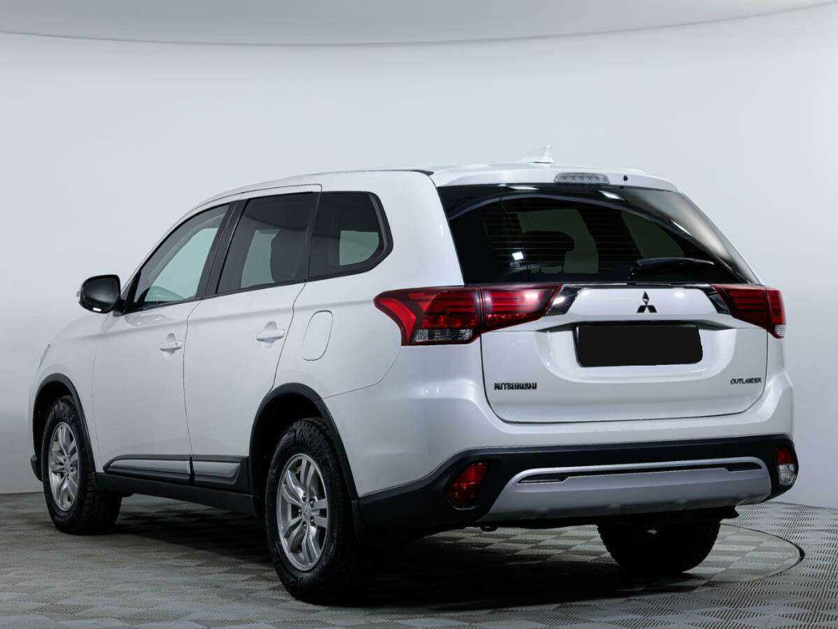 Mitsubishi Outlander 2018 года с пробегом. Фото: #6